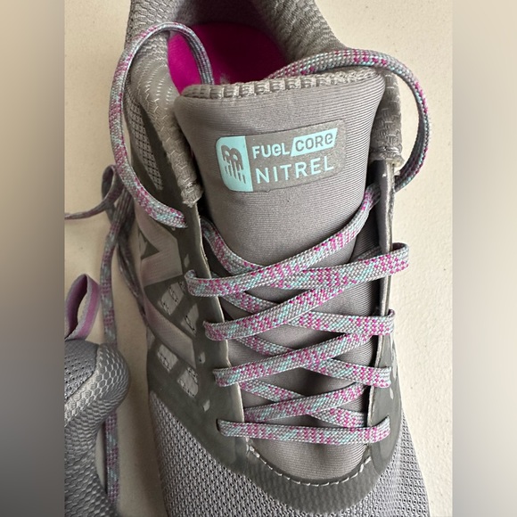 New balance fuel core NITREL gray teal ladies running shoes sneakers size 12 - Picture 2 of 5